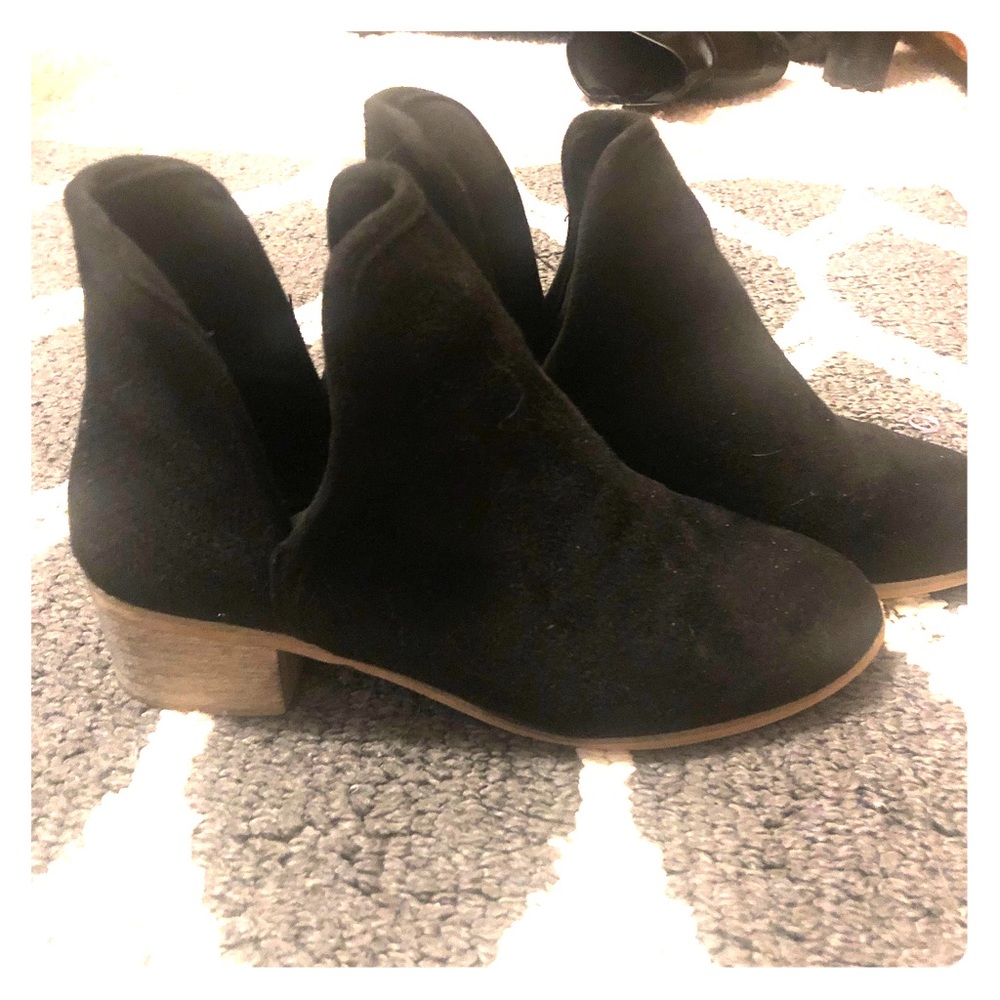 Ankle booties, black